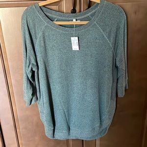 Maurice’s 3/4 sleeve light weight sweater.